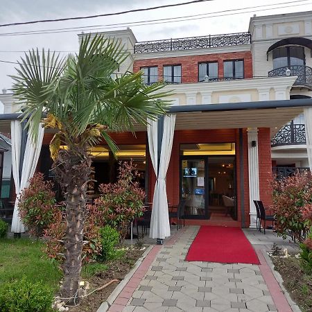 Conti Hotel & Restaurant Gjakova Exterior photo