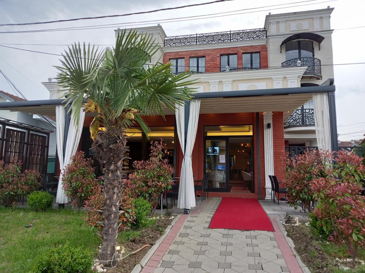 Conti Hotel & Restaurant Gjakova Exterior photo