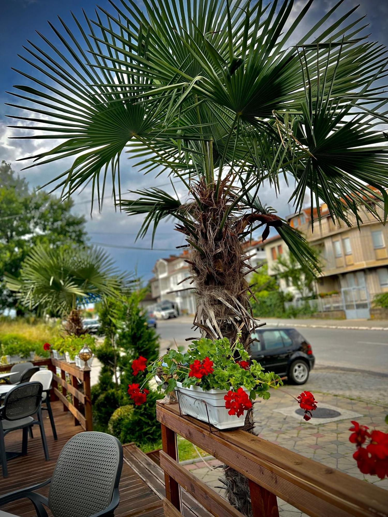 Conti Hotel & Restaurant Gjakova Exterior photo